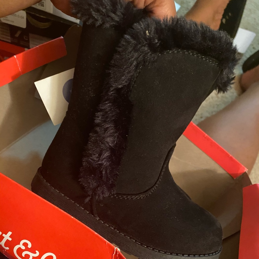 Kids target boots